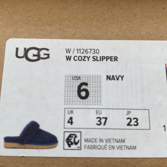 Brand new Authentic Ugg cozy genuine shearling slipper in navy - Picture 12 of 13